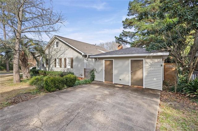 3521 Stillwood Lane W, Mobile, AL 36608