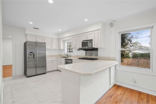 3521 Stillwood Lane W, Mobile, AL 36608