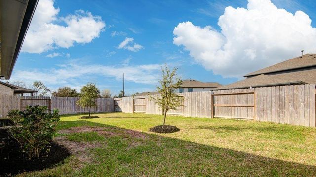 6425 Sandy Hills Drive, Pearland, TX 77584