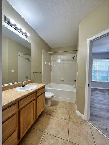 10023 COURTNEY PALMS BOULEVARD 101, Tampa, FL 33619