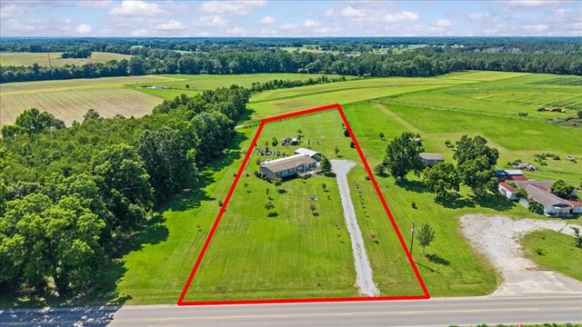 18791 Highway 52 East, Slocomb, AL 36375