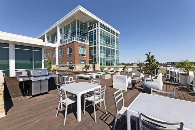 1145 N High Street, 306, Columbus, OH 43201