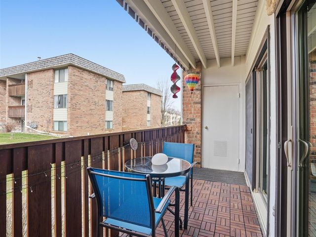 1265 S Maple Road 206, Ann Arbor, MI 48103