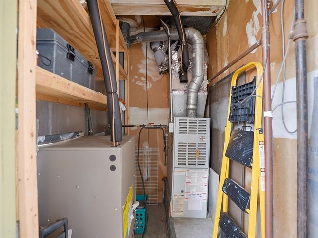 1265 S Maple Road 206, Ann Arbor, MI 48103