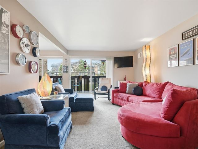 1265 S Maple Road 206, Ann Arbor, MI 48103