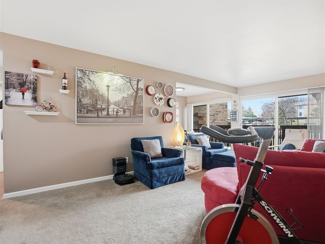 1265 S Maple Road 206, Ann Arbor, MI 48103