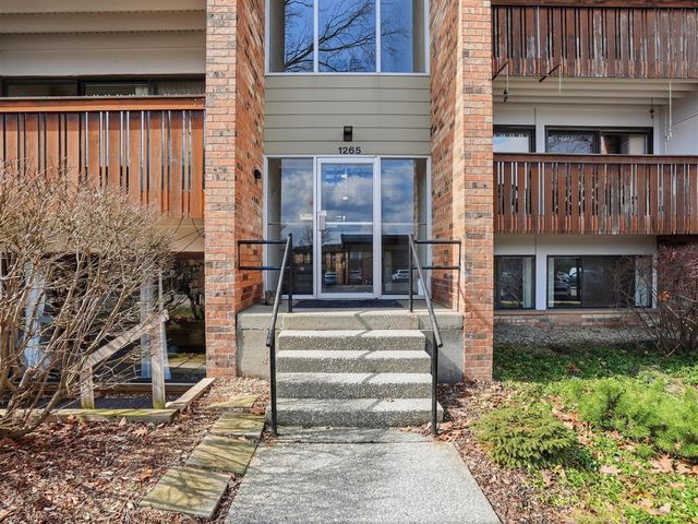 1265 S Maple Road 206, Ann Arbor, MI 48103