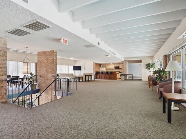 1265 S Maple Road 206, Ann Arbor, MI 48103