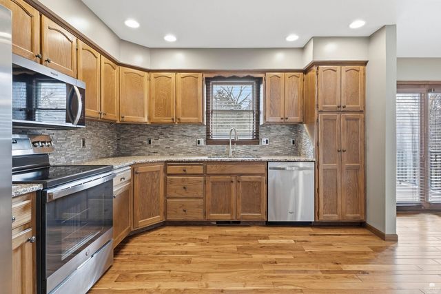 2116 Tamarron Terrace, Manhattan, KS 66502