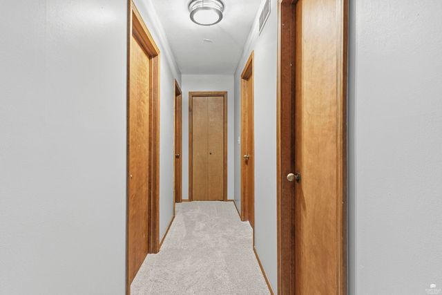 2116 Tamarron Terrace, Manhattan, KS 66502