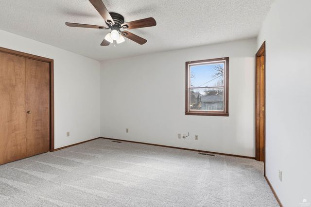 2116 Tamarron Terrace, Manhattan, KS 66502