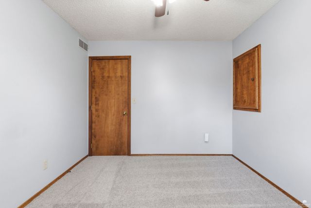 2116 Tamarron Terrace, Manhattan, KS 66502