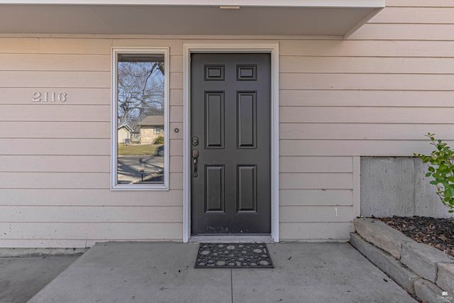 2116 Tamarron Terrace, Manhattan, KS 66502