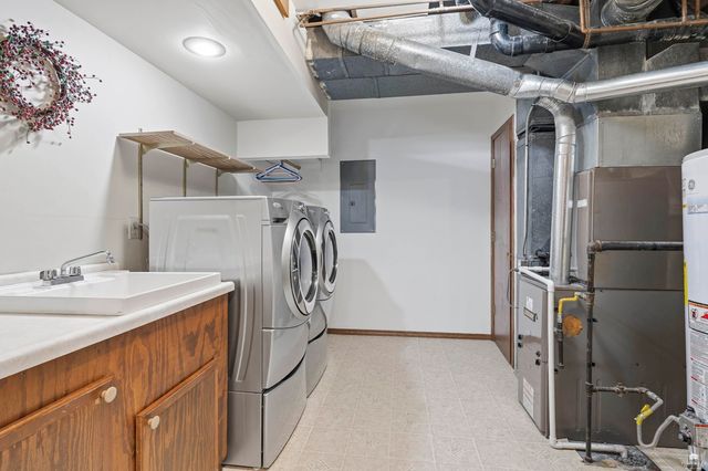 2116 Tamarron Terrace, Manhattan, KS 66502