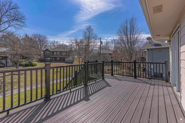 2116 Tamarron Terrace, Manhattan, KS 66502