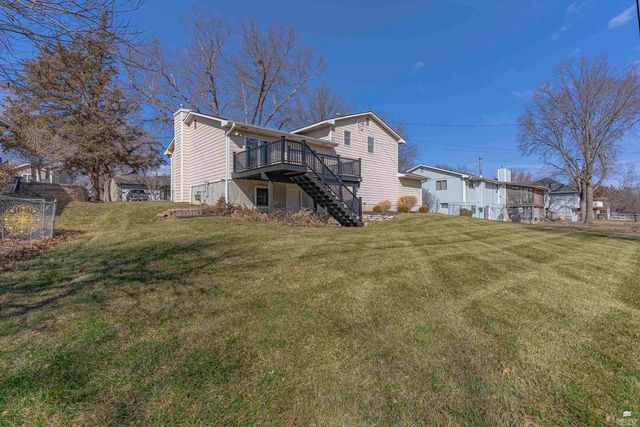 2116 Tamarron Terrace, Manhattan, KS 66502