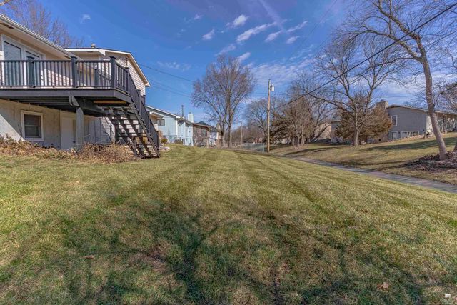 2116 Tamarron Terrace, Manhattan, KS 66502