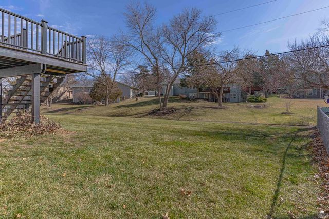 2116 Tamarron Terrace, Manhattan, KS 66502