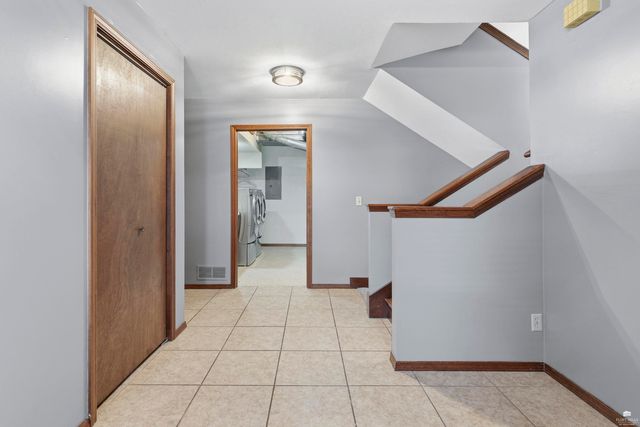 2116 Tamarron Terrace, Manhattan, KS 66502