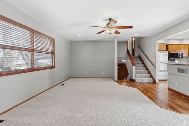 2116 Tamarron Terrace, Manhattan, KS 66502