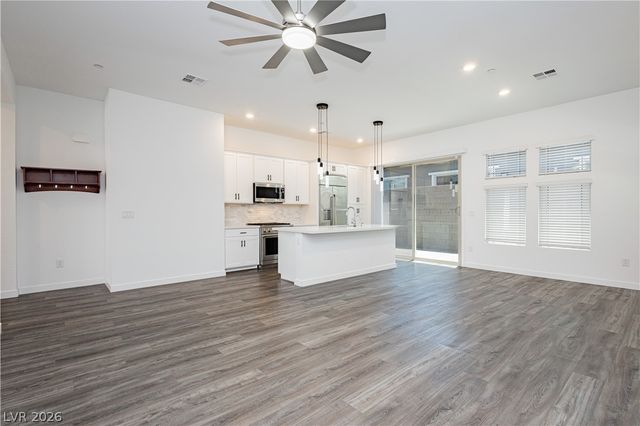 901 Allister Fields Lane, Las Vegas, NV 89138