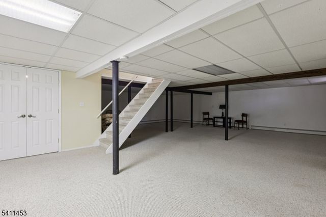 24 Manor Ln, Parsippany-troy Hills Twp., NJ 07950