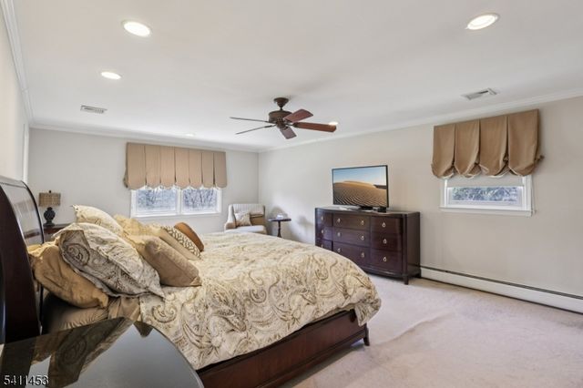 24 Manor Ln, Parsippany-troy Hills Twp., NJ 07950