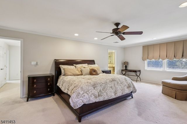 24 Manor Ln, Parsippany-troy Hills Twp., NJ 07950