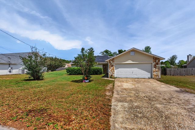 1220 Lexie Drive, Crestview, FL 32536