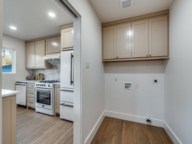 6611 Blessing Drive, Dallas, TX 75214