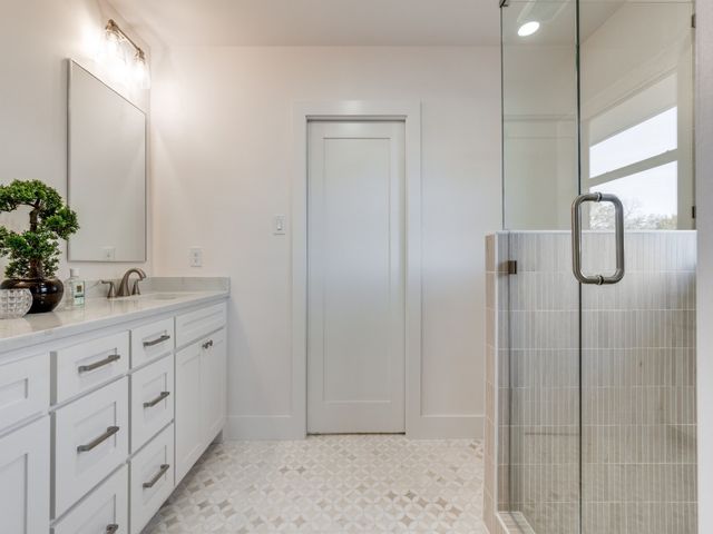 6611 Blessing Drive, Dallas, TX 75214