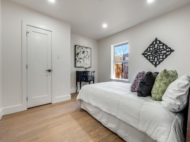 6611 Blessing Drive, Dallas, TX 75214