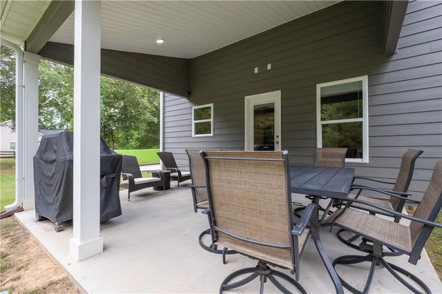 719 Fairview Road, Brooks, GA 30205