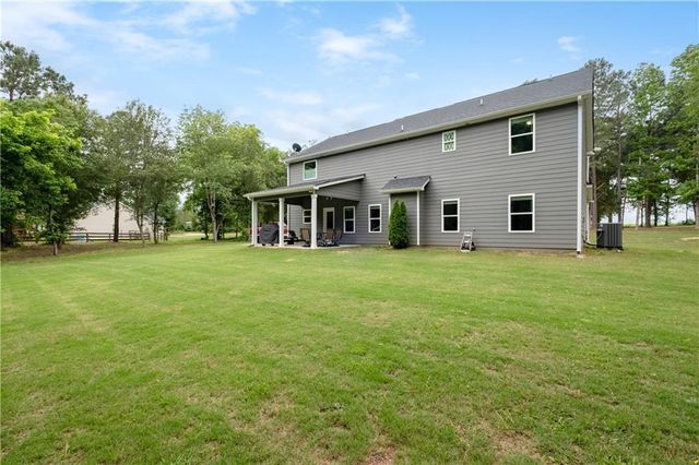719 Fairview Road, Brooks, GA 30205