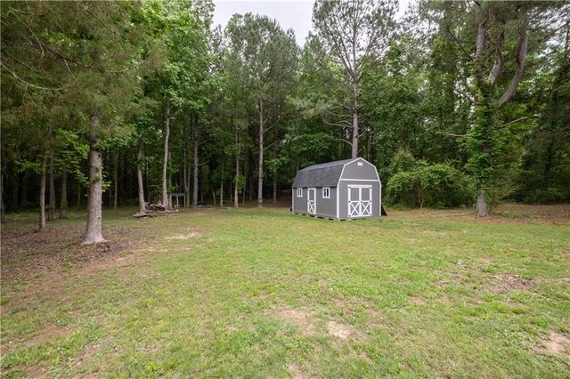 719 Fairview Road, Brooks, GA 30205