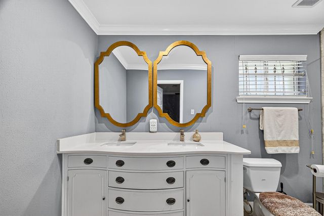 9402 Meadowcroft Drive, Houston, TX 77063