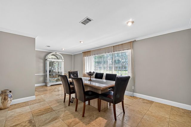 9402 Meadowcroft Drive, Houston, TX 77063