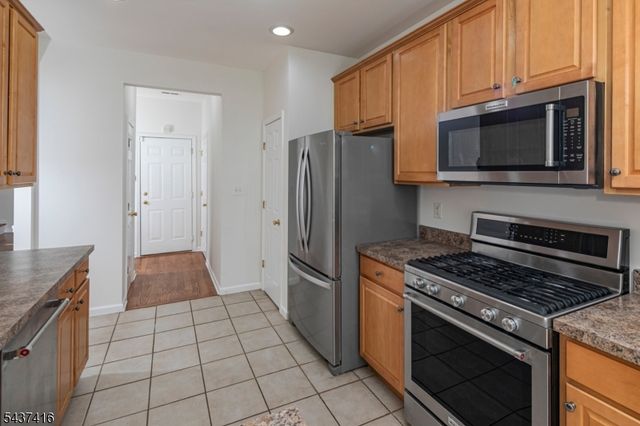 43 Hoover Ave, Montgomery Twp., NJ 08540