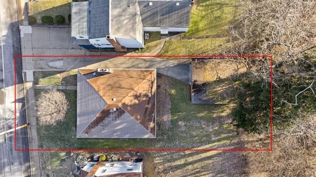 828 Dearborn St, Harmony Twp, PA 15005