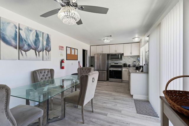 832 W 8th St, Stockton, CA 95206