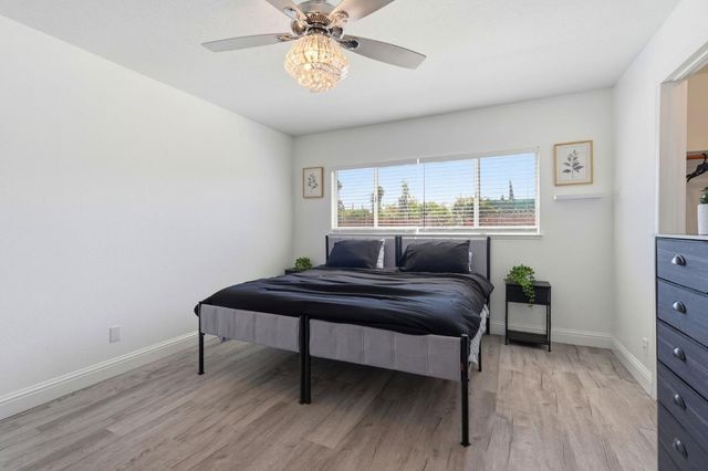 832 W 8th St, Stockton, CA 95206
