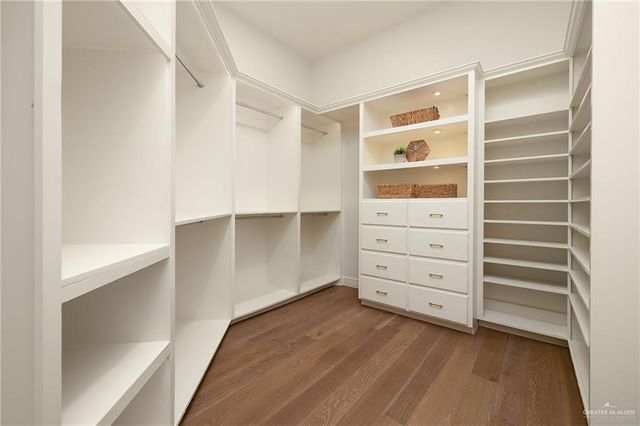 421 Goldcrest Avenue, Mcallen, TX 78504