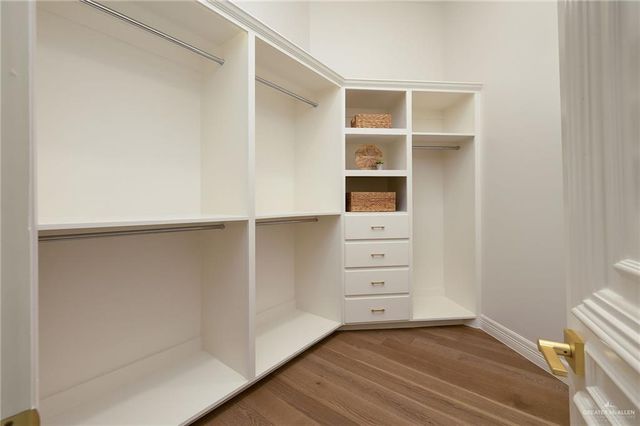 421 Goldcrest Avenue, Mcallen, TX 78504