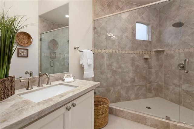 421 Goldcrest Avenue, Mcallen, TX 78504