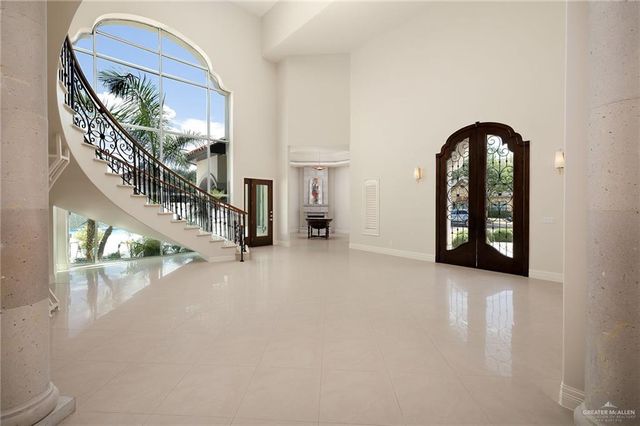 421 Goldcrest Avenue, Mcallen, TX 78504