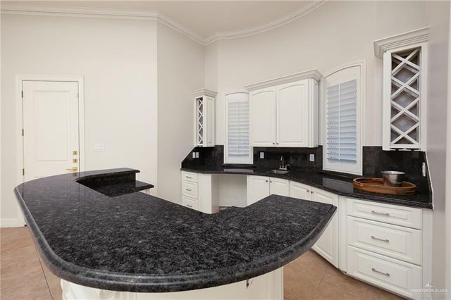 421 Goldcrest Avenue, Mcallen, TX 78504