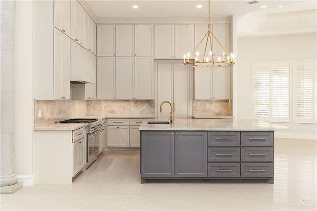 421 Goldcrest Avenue, Mcallen, TX 78504