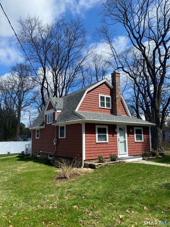 34 Hurlbutt Road, Ledyard, CT 06335