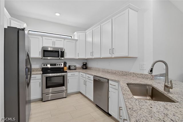 14008 Hunter Oak DR, Fort Myers, FL 33913