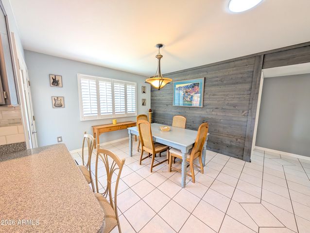 10214 W CLAIR Drive, Sun City, AZ 85351